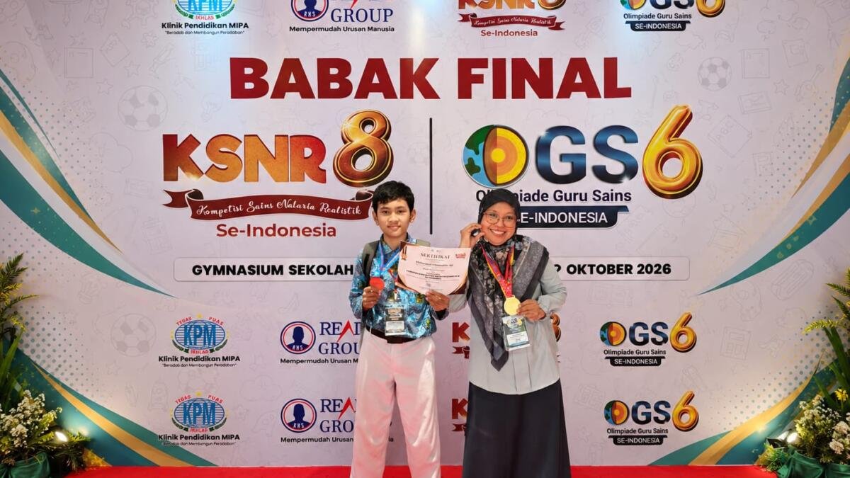 Guru dan Siswa SD Muhammadiyah 18 Surabaya Raih Medali Perunggu di Final Nasional OGS 6 dan KSNR 8