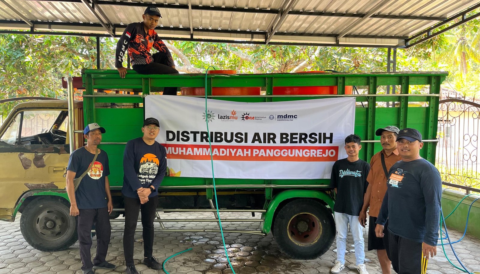Muhammadiyah Blitar Salurkan 53.300 Liter Air Bersih
