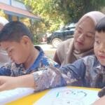 Kolase Jejak Warna: PDPD SD Mugres Kampus B Belajar Fokus Melalui Warna