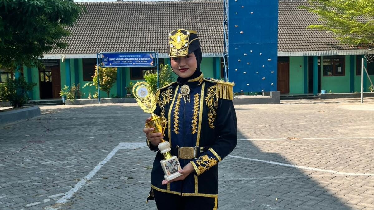Siswi SMK Muhammadiyah 2 Gresik Raih Best Komandan Pleton se-Jawa Timur