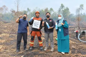 Muhammadiyah Salurkan 250 Oxycan untuk Relawan Karhutla di Kalteng