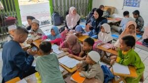 Mahasiswa Universitas Muhammadiyah Gresik Gelar Social Project di Omah Dhuafa Gresik