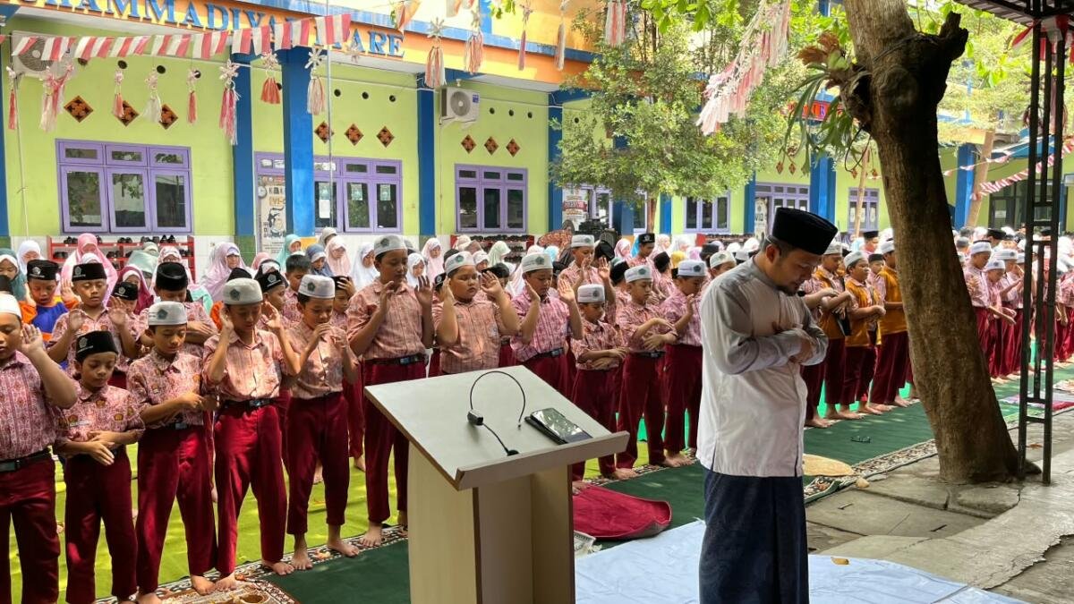 Kemarau Panjang, Ratusan Warga Mimsapa Kediri Gelar Salat Istisqa