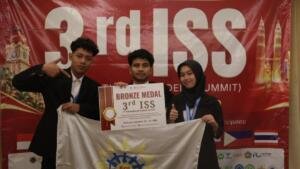 Mahasiswa UMM Raih Medali Perunggu Internasional lewat Gagasan AI untuk Konservasi Mangrove