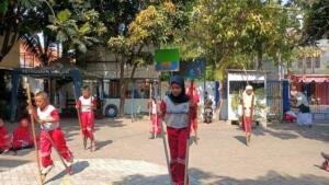 Pekan Dolanan SD Mugres Kampus B, Lestarikan Permainan Tradisional di Tengah Arus Zaman