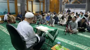 Kajian Masjid Al Ikrom Wage: Menahan Amarah dan Membalas Keburukan dengan Kebaikan