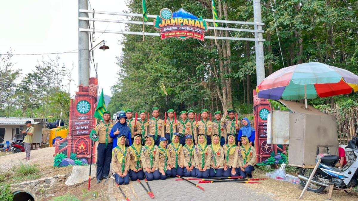 Dua Regu MTs Muhammadiyah 2 Jenangan Ikuti Jampanal HW di Pasuruan