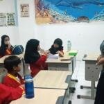 Kakak Jangan Pergi: Tangis Haru Siswa SD Musix Warnai Pamitan Mahasiswa PLP Umsura
