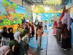 Dari Upacara hingga Audiovisual, Murid TK-KB ABA II Kota Probolinggo Memahami Makna Hari Kesaktian Pancasila