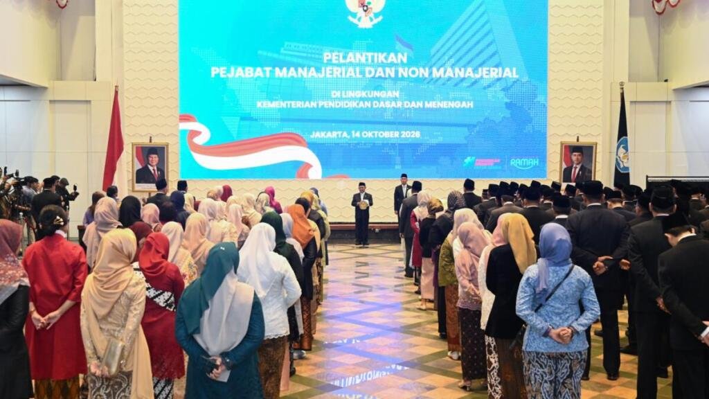 Lantik 162 Pejabat Kemendikdasmen, Abdul Mu’ti Minta Birokrasi Tak Persulit Warga