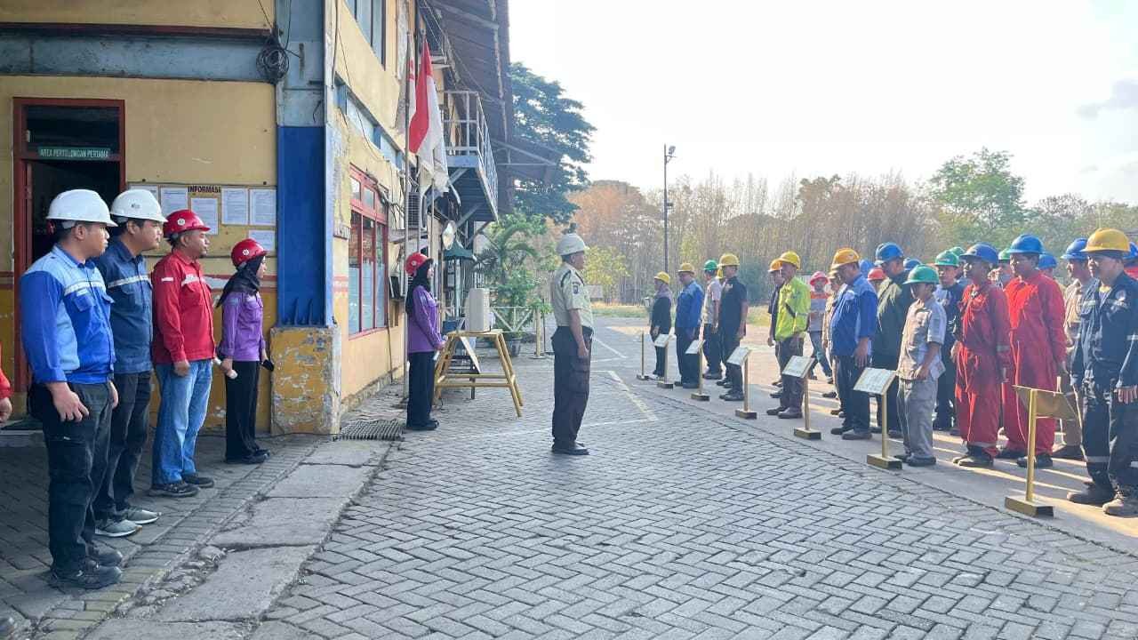 Mahasiswa UMG Edukasi Pekerja PT Swadaya Graha tentang Stres Kerja dan Kesehatan Mental