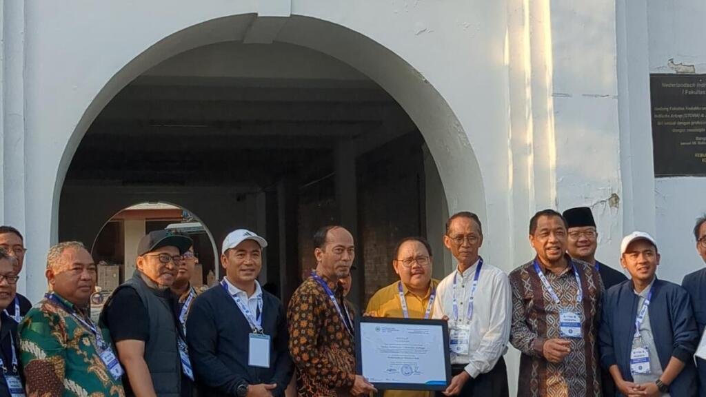 Muhammadiyah Historical Walk Telusuri Jejak dr. Soetomo di FK Unair