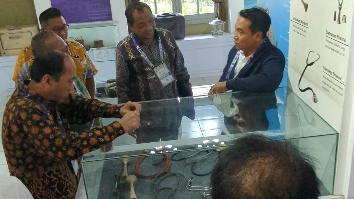 Muhammadiyah Historical Walk Telusuri Jejak dr. Soetomo di FK Unair