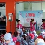 Naik Kereta ke Bangil, Siswa ICP SD Musix Praktik Bahasa Inggris