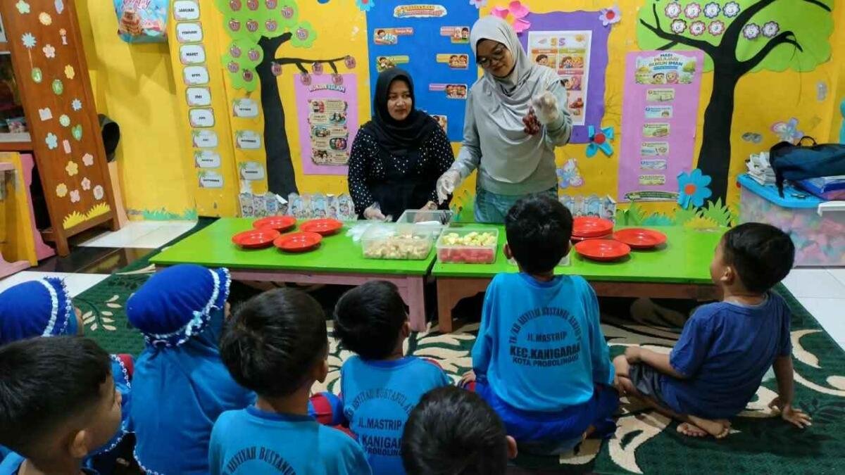 Mengikuti Serunya Cooking Class Parents Day TK ABA V Kota Probolinggo