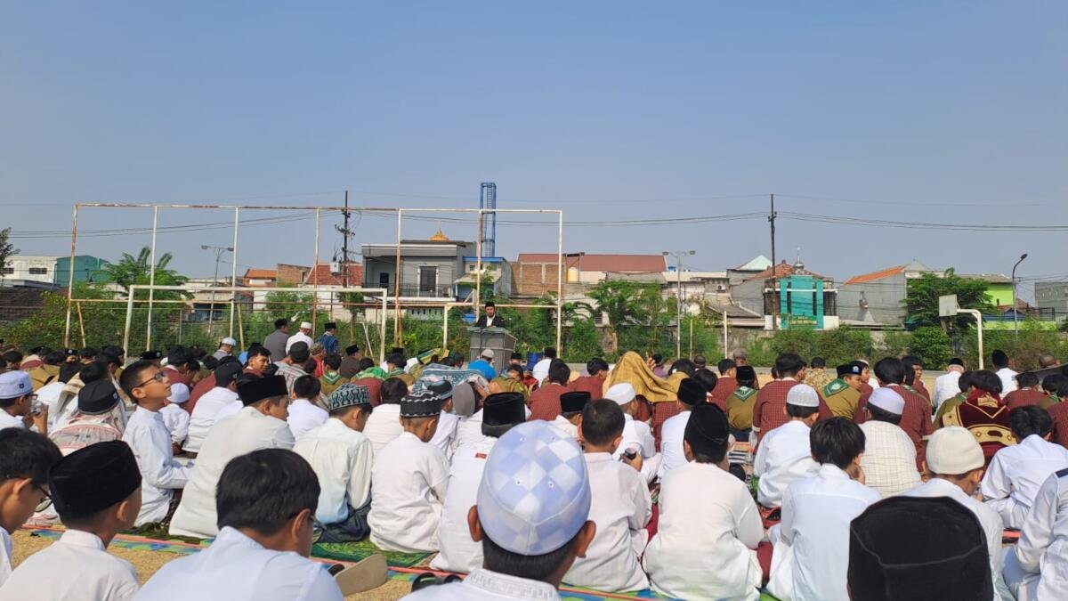 Salat Istisqa PCM Krembangan, Khatib Ajak Jamaah Perbanyak Istighfar