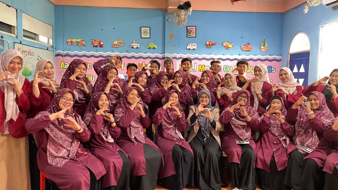 Sembilan Mahasiswa Umsura Akhiri PLP di SD Muhammadiyah 9 Surabaya
