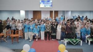 Seminar Wirausaha UM Bandung Ajak Mahasiswa Farmasi Melirik Bisnis Kosmetik dan Perawatan Pria