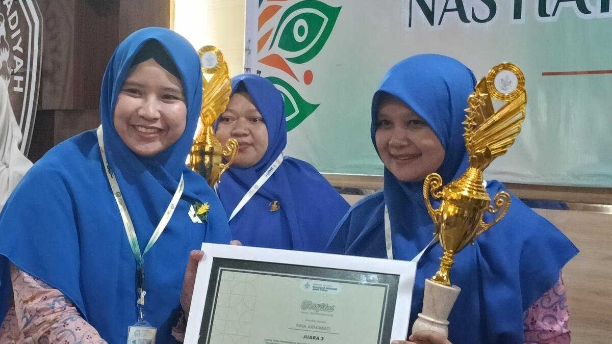 Tiga Guru PAUD Nasyiatul Aisyiyah Jatim Raih Juara Lomba Video Pembelajaran
