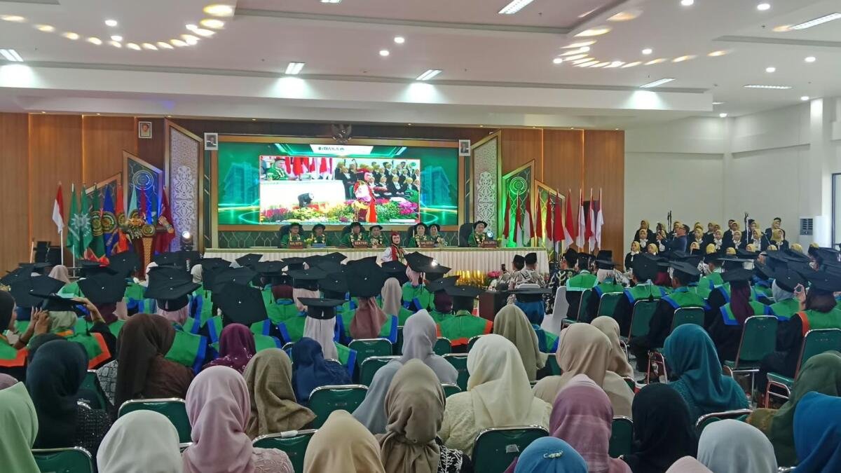 Wisuda IV ITBAD Lamongan, Ketua PDM Tekankan Ilmu yang Berdampak
